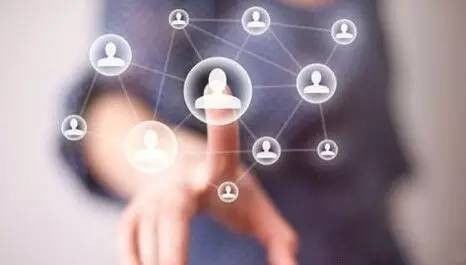 我想在軟件開發(fā)公司去制作一個(gè)定制的軟件 大概需要多少錢 求大神們幫我咨詢下